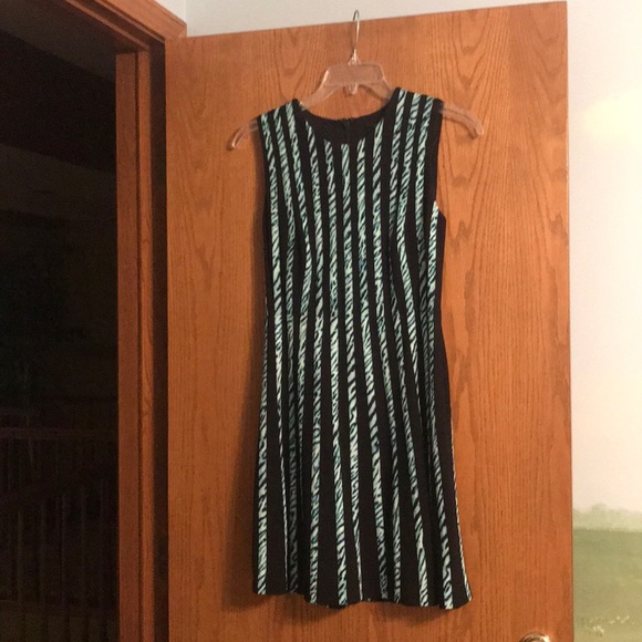 Bcbg black dress with vertical turquoise stripes - Picture 3 of 8